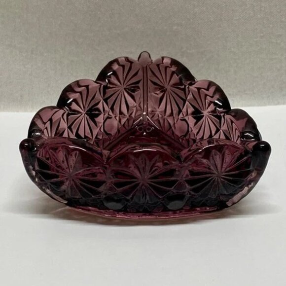 Vintage LG Wright Glass Amethyst Triangular Salt Dip Daisy Button Purple 2.5" - Picture 5 of 12